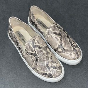Steve Madden sneakers